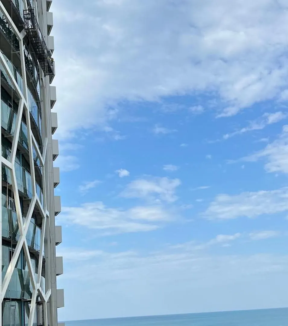 Batumi View First Class 公寓